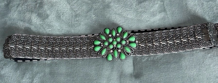 Metal Buckle Belt With Floral Design stones