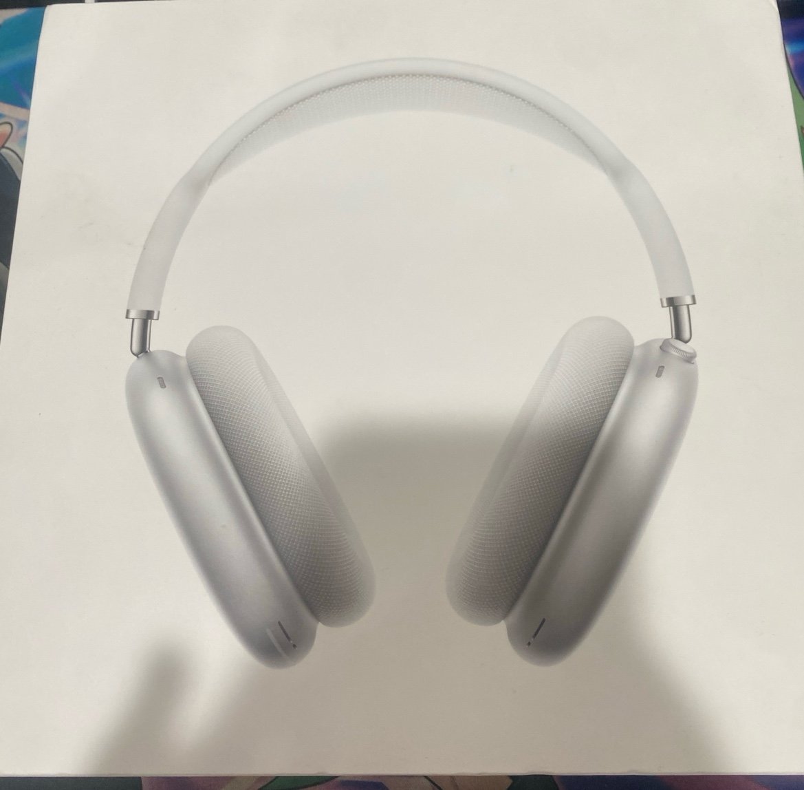 Airpod’s max silver