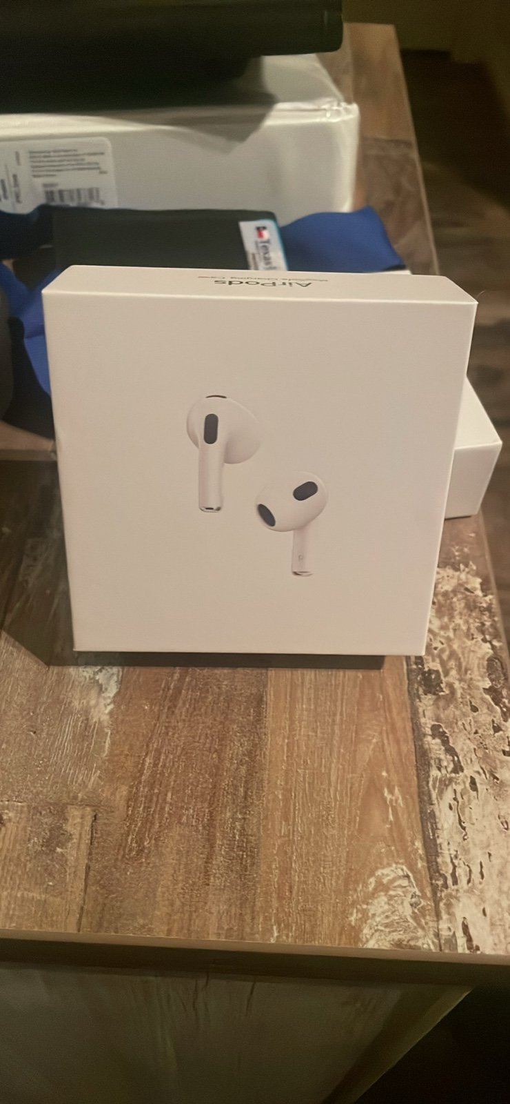 AirPods