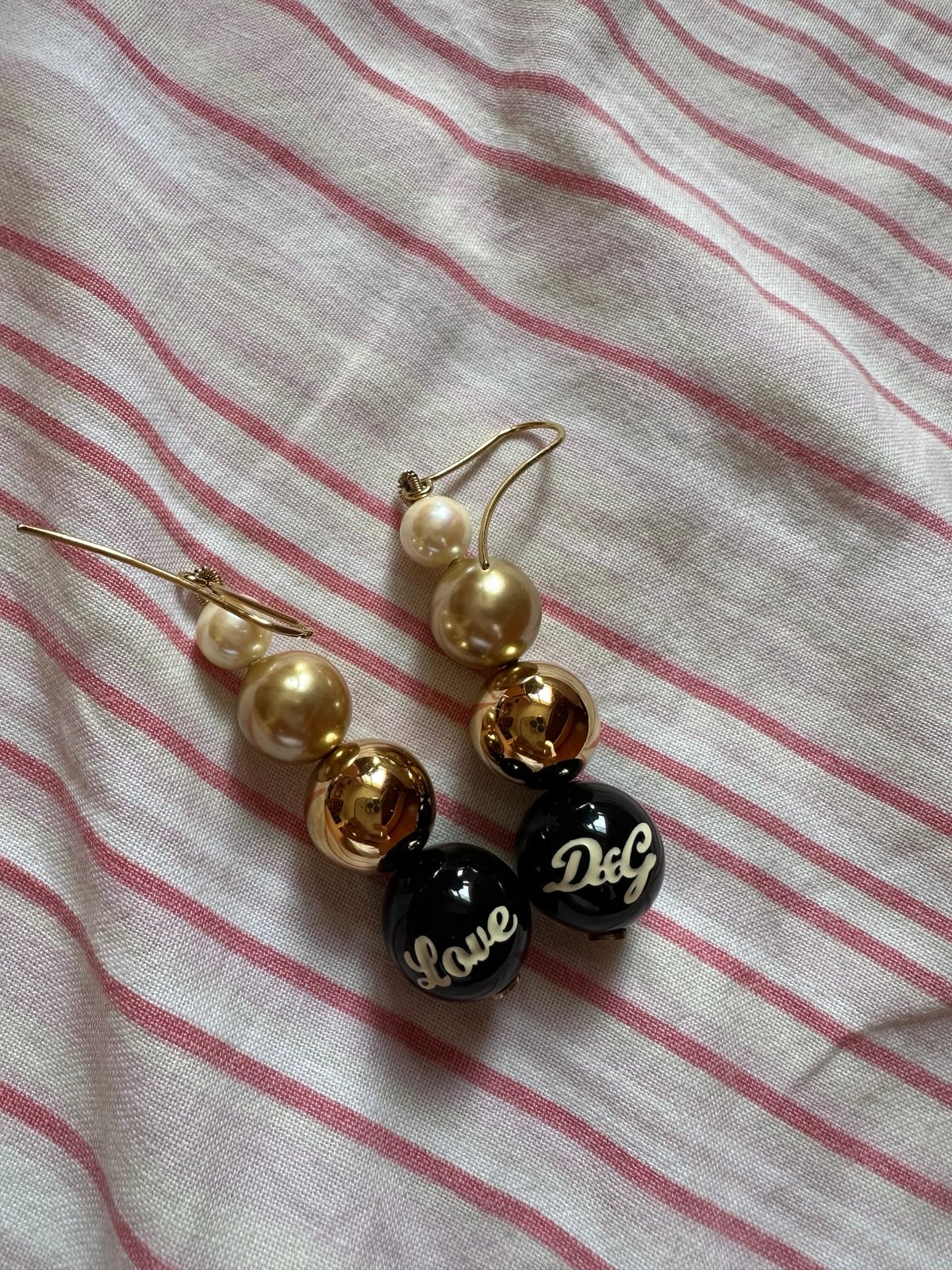 Earrings d & g