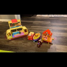 Peppa pig lot