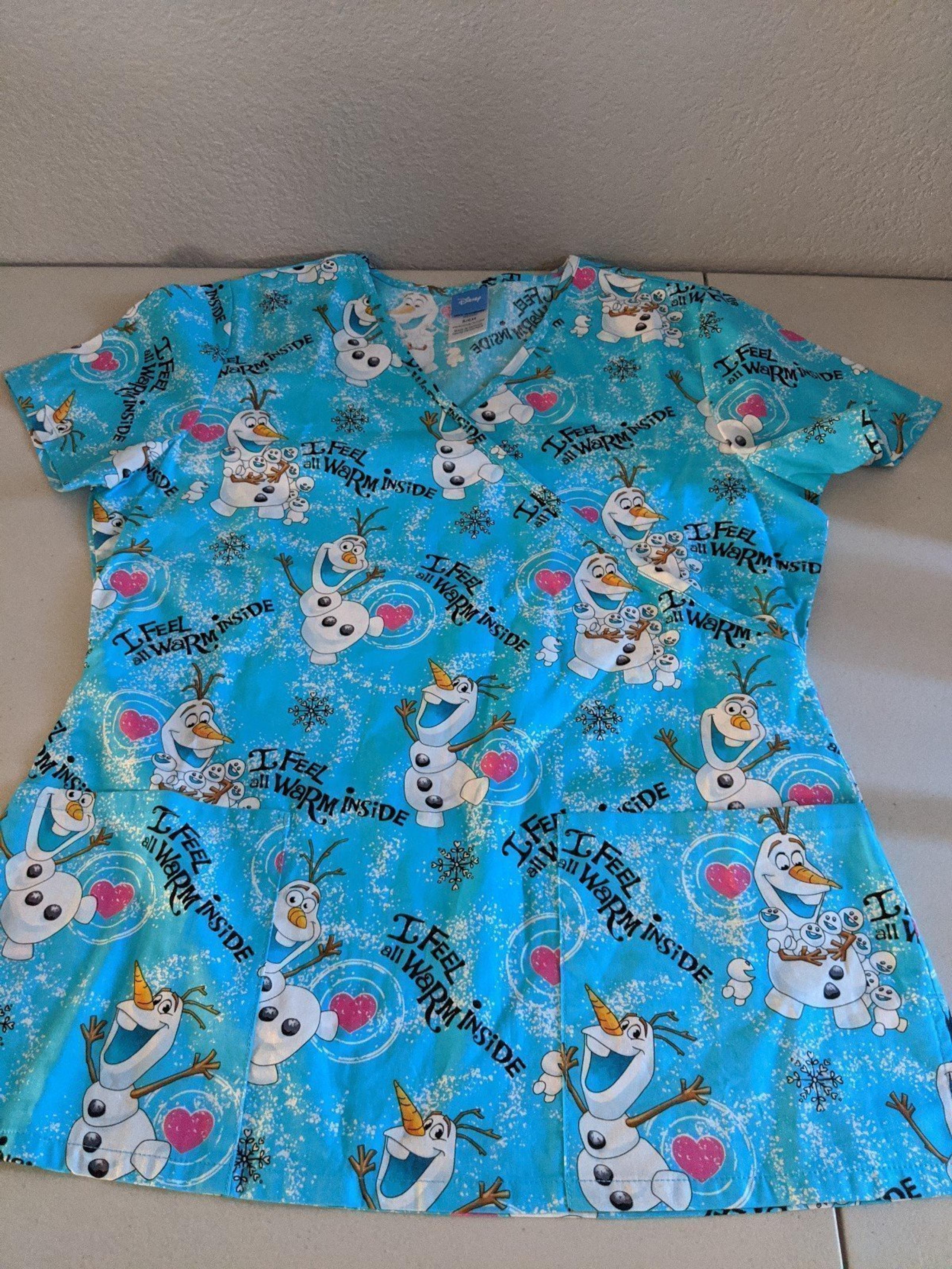 Womens Disney Frozen Olaf Snowman Holiday Christmas Medical Office Scrub S