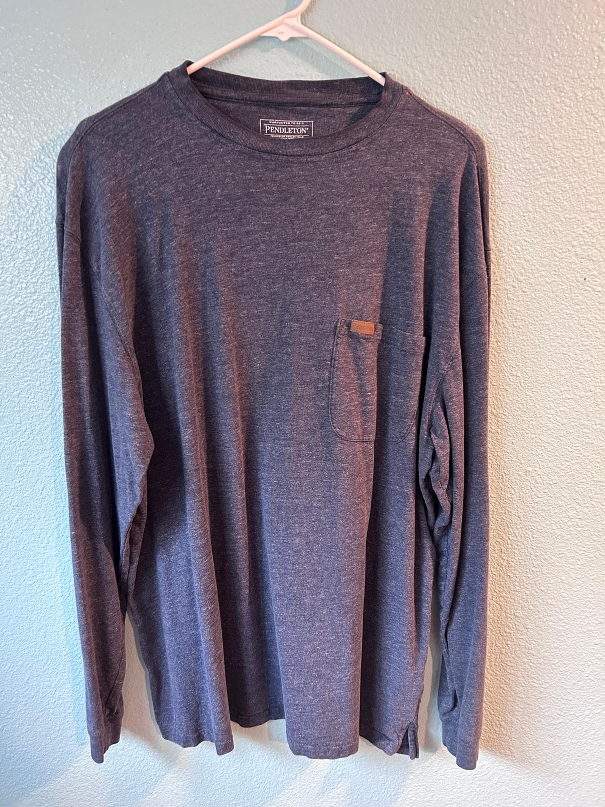Men’s Pendleton shirt size Large