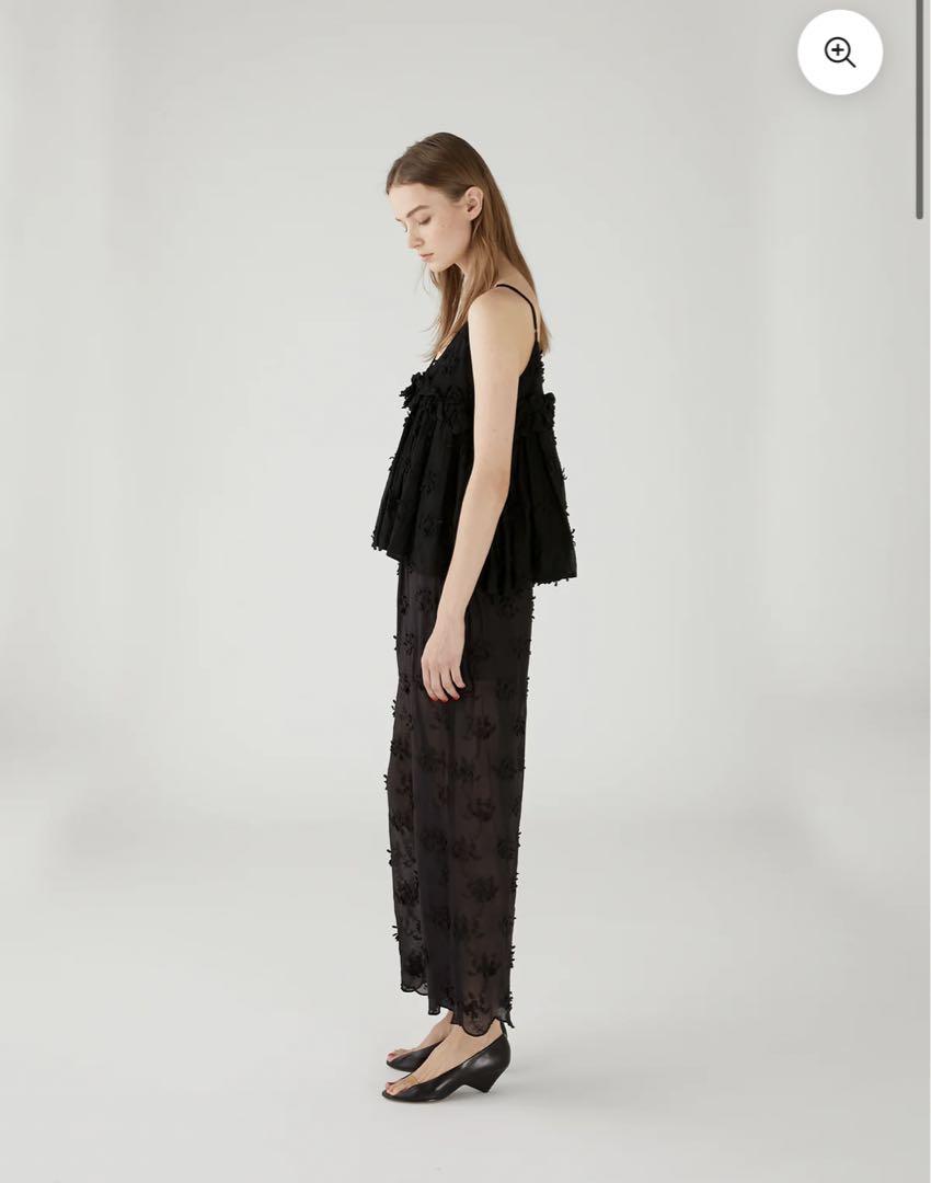 Brand New with Tags ◇ Crinkle 3D Embroidery Camisole