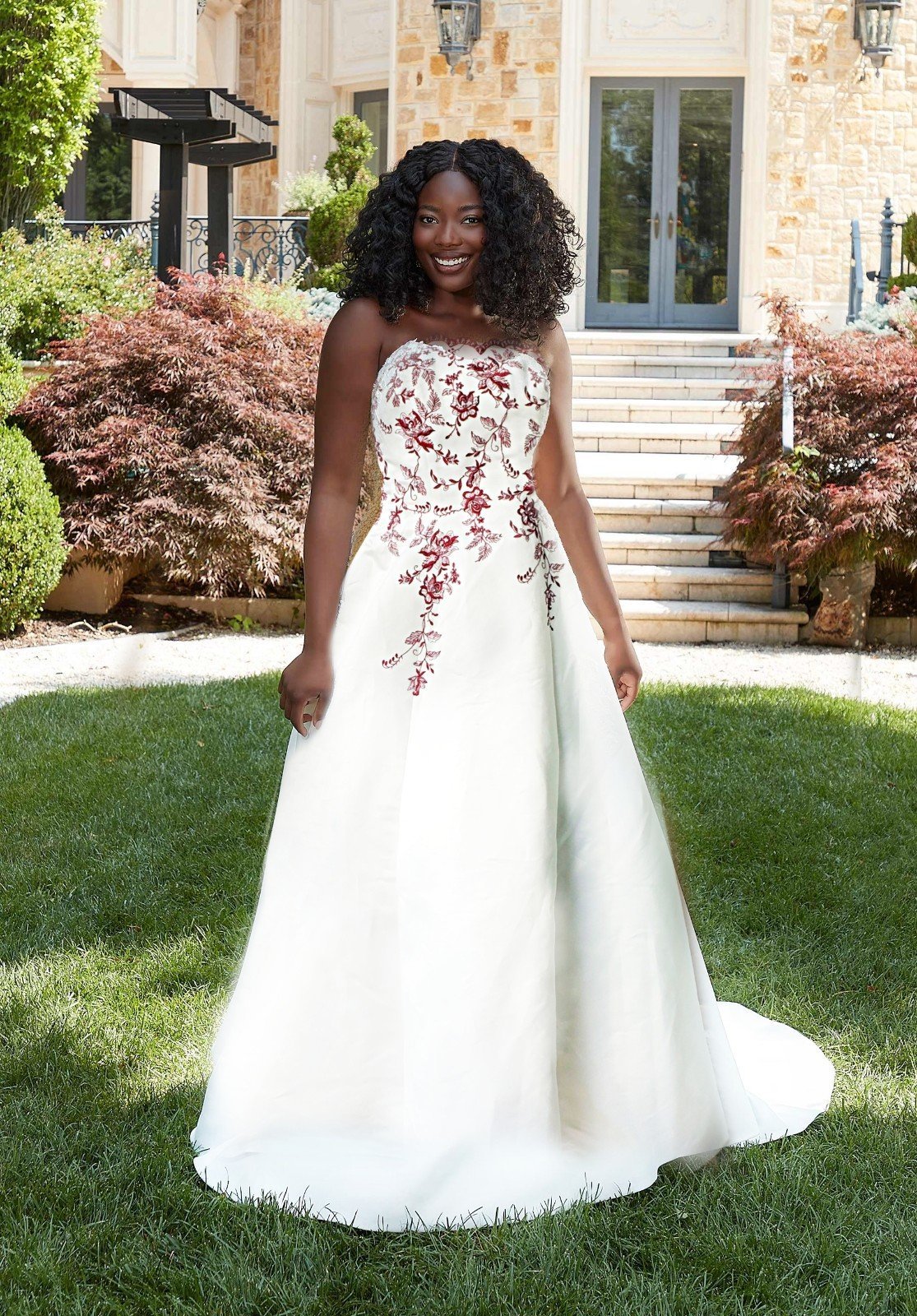 Size 18W strapless Ivory/Apple wedding gown