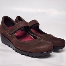 Munro Pia Nubuck Mary Jane In Wine Size 7M