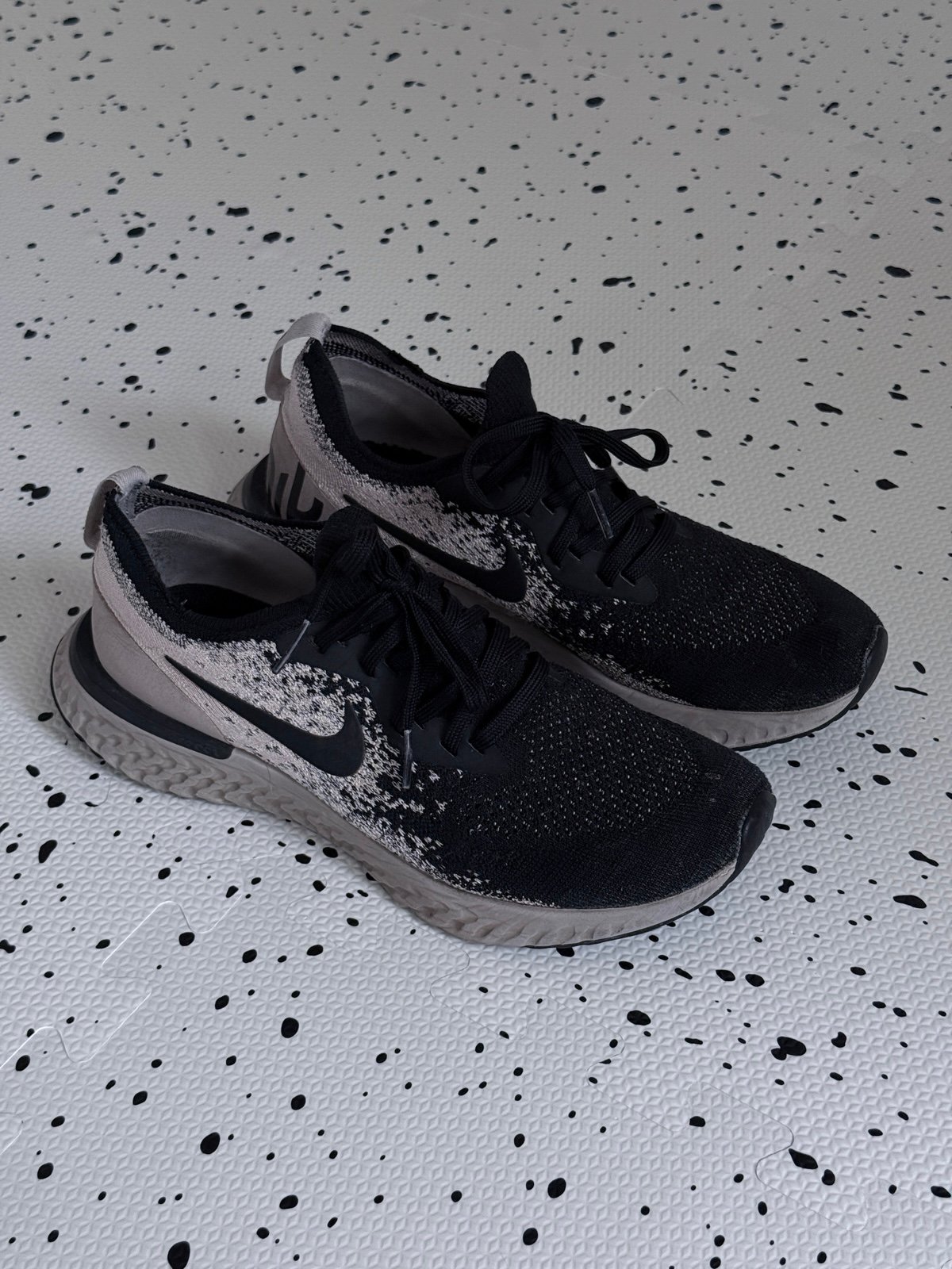 Nike Epic React Flyknit 8.5 Women’s