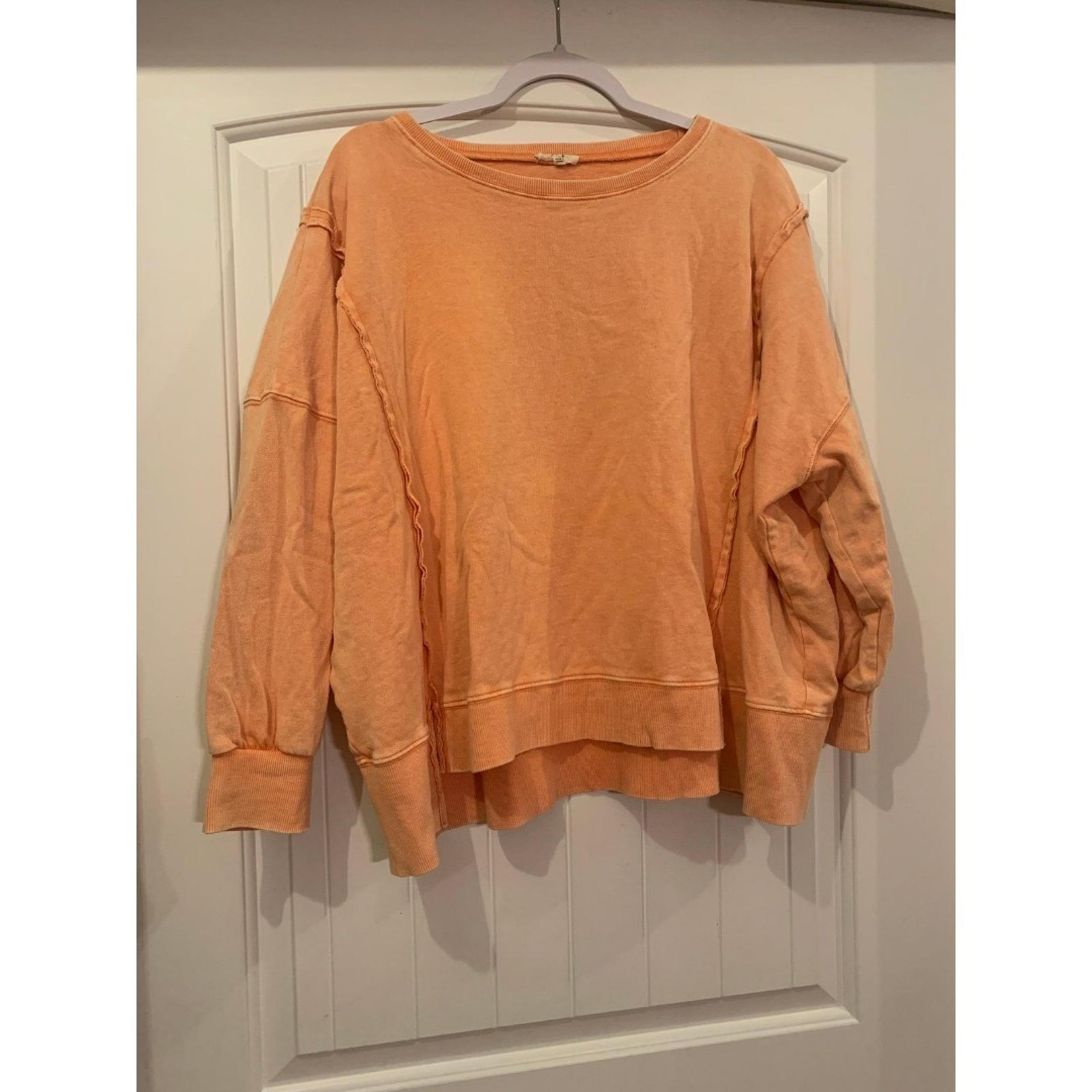 sweatshirt by Easel