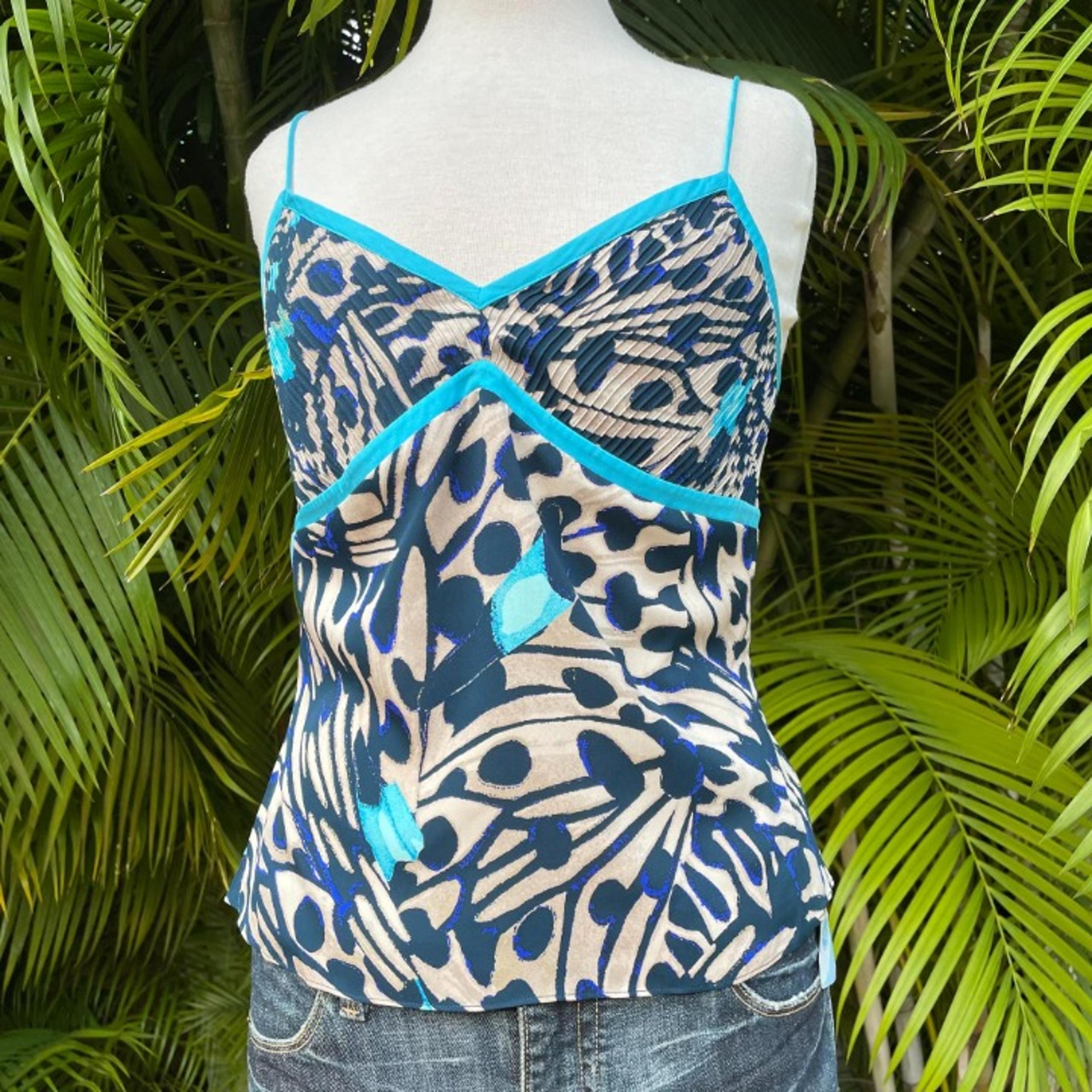 $156 DVF stretch camisole top NWT