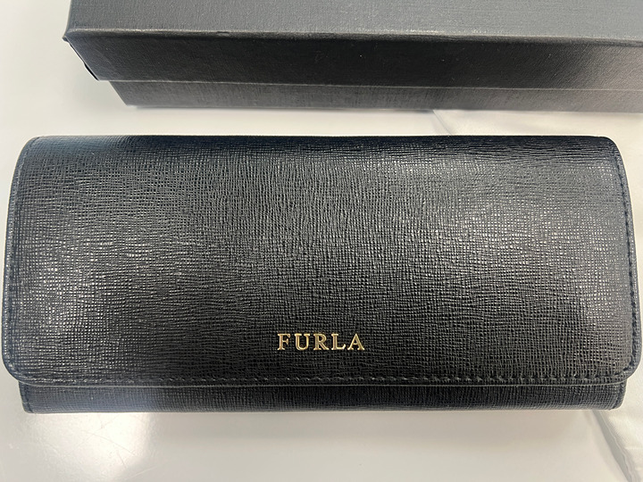 NEW FURLA Babylon Black / Onyx Genuine Textured Leather Continental Wallet 8”X4”