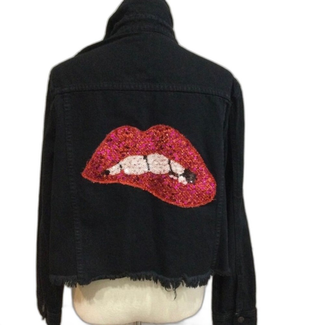 Signature 8 Embroidered Ladies Denim Jean Jacket. Size M