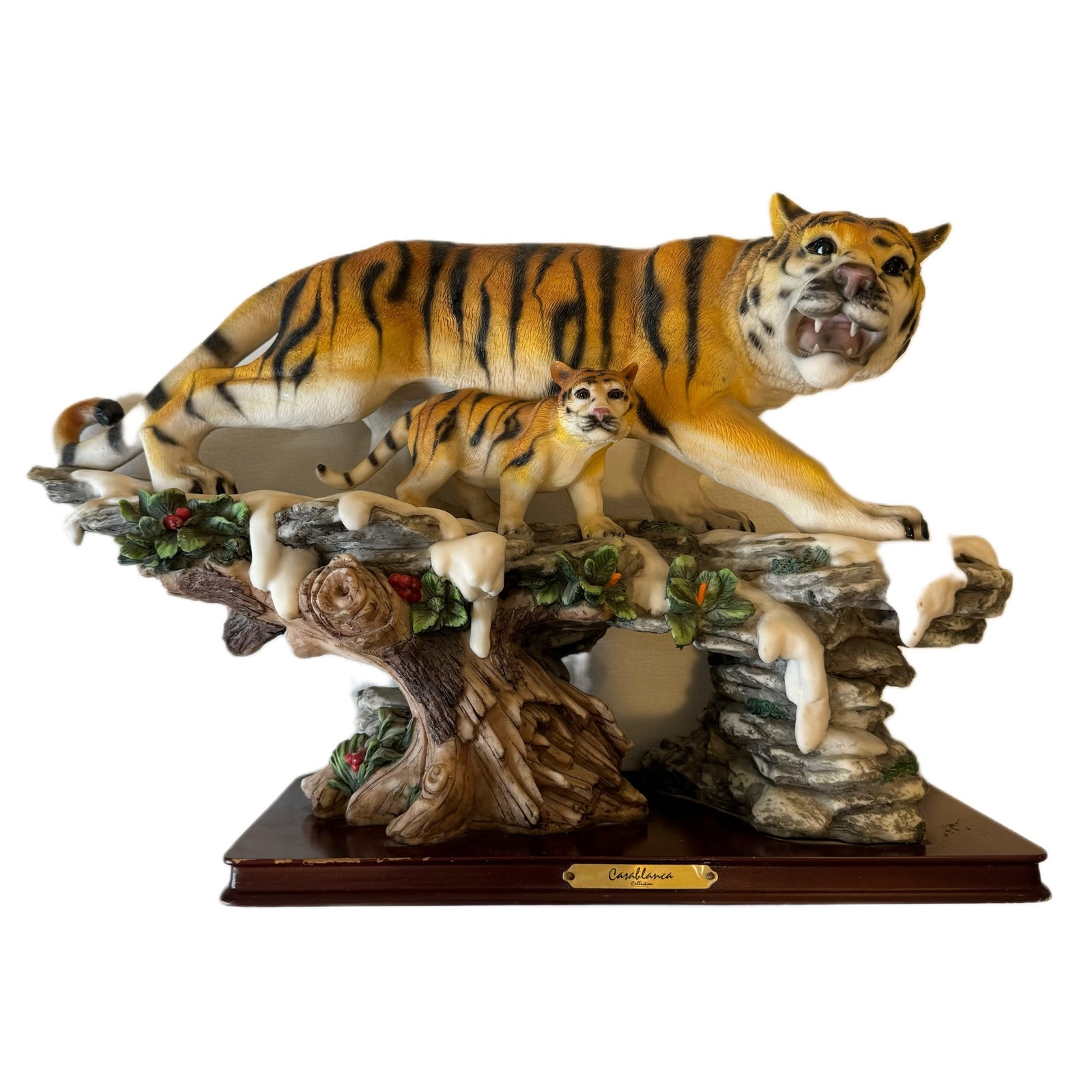 Casablanca Bengal Tiger and Cub in Snow Vintage 1970s Resin Sculpture 19 x 14