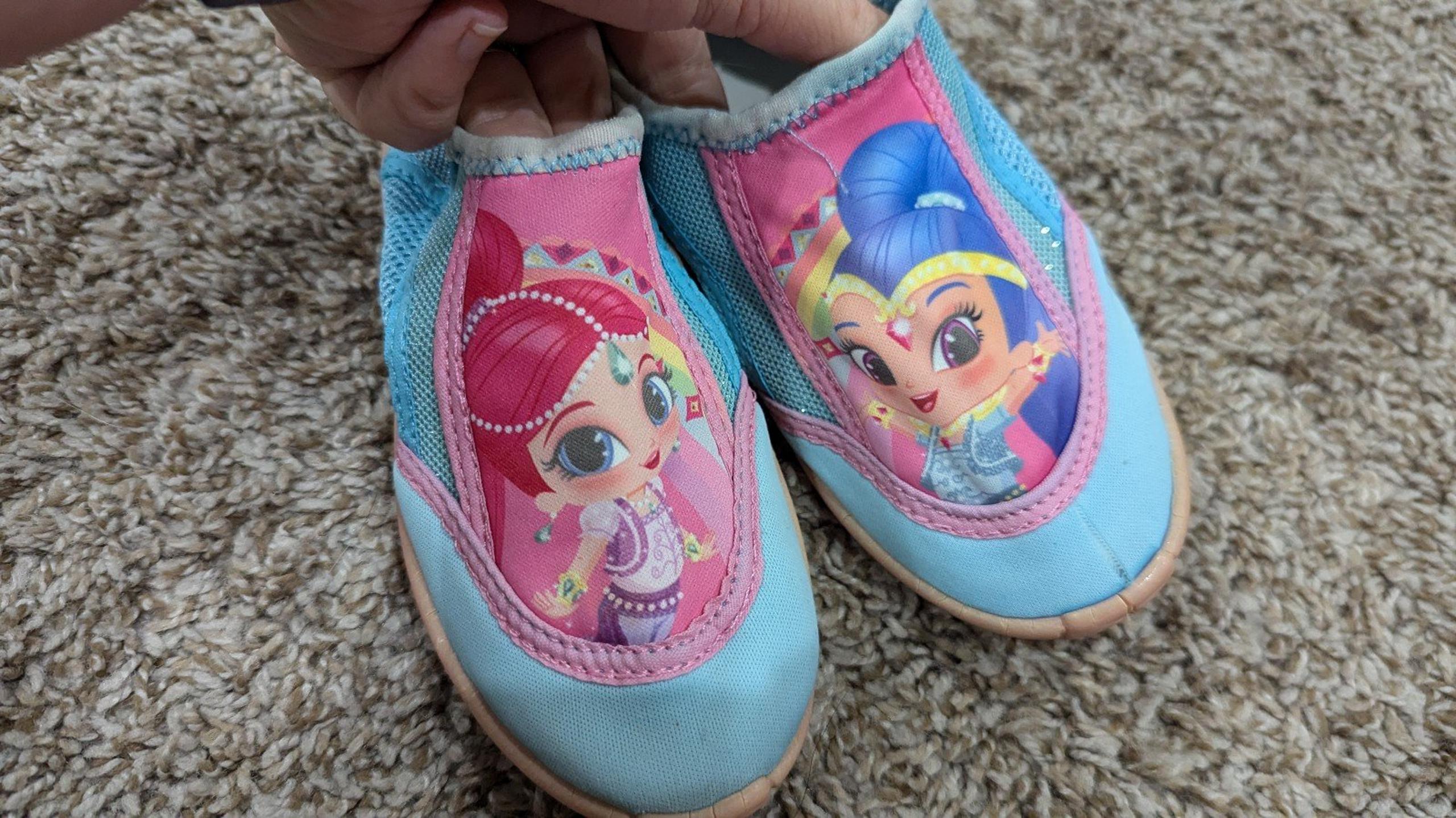 Shimmer and shine 11 water shoes