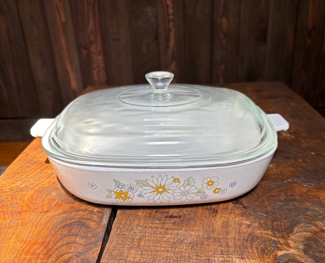 CorningWare Yellow Floral Bouquet 91/2” Casserole with Lid