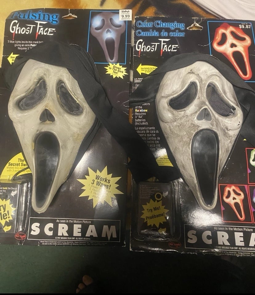 Scream mask
