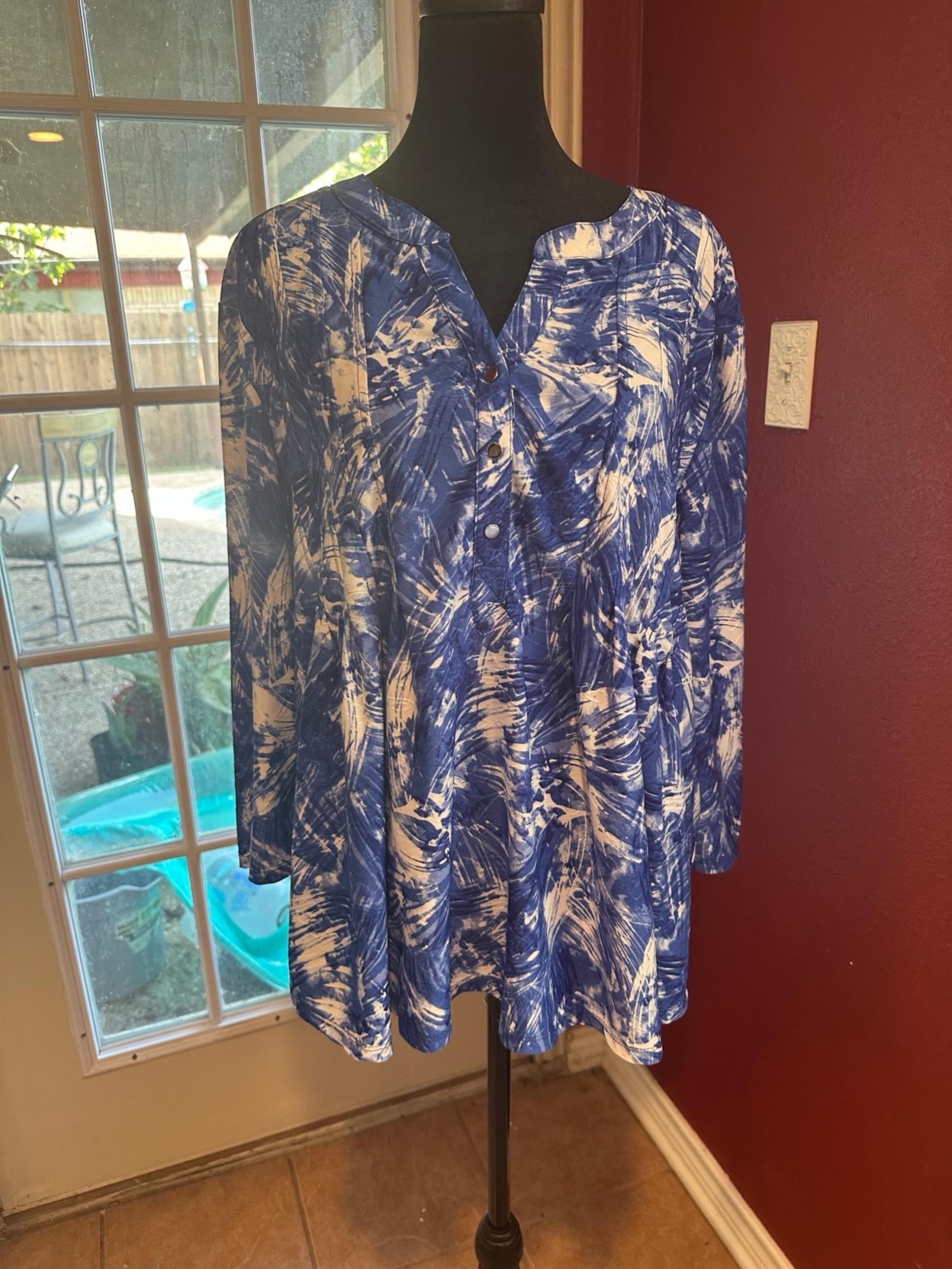 Cathy Daniels Women’s XL Blue White Abstract Print Tunic Blouse 3/4 Sleeve