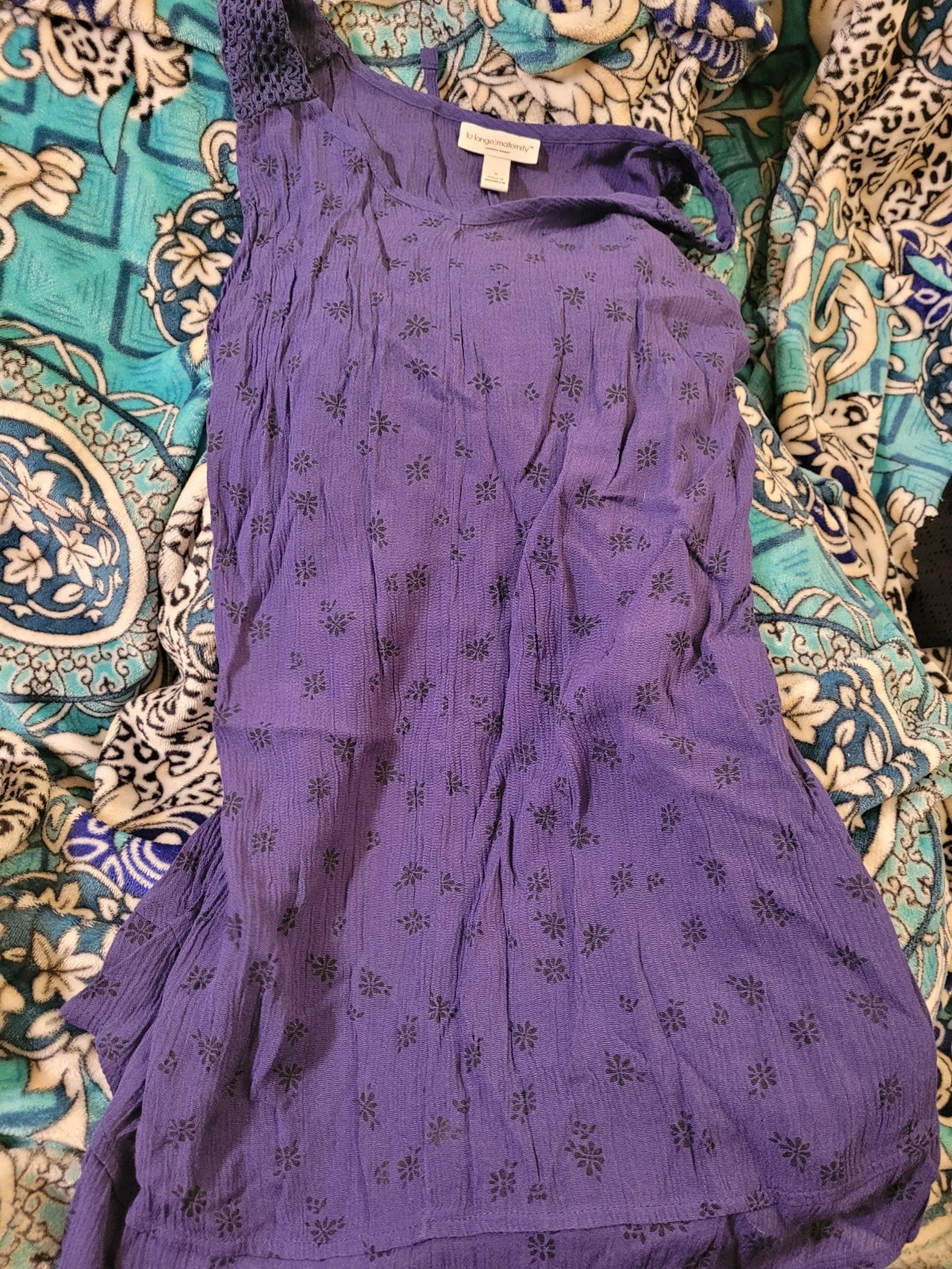 Liz Lange Maternity Tank Top.
Tie back
BRAND NEW w/ TAGS