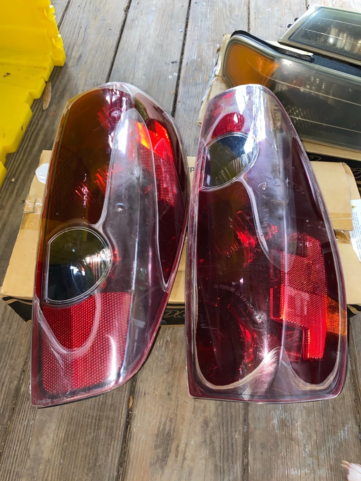 2005-2007 Chevrolet Colorodo Front headlights and rear taillights