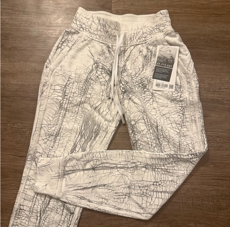 Lululemon Warm Down Joggers *Thread Dye NWT