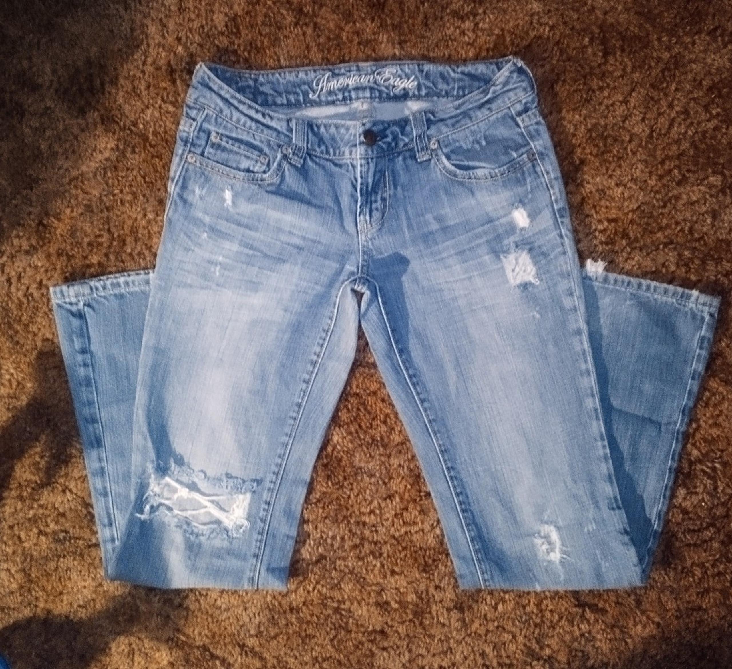 American Eagle Distressed Boyfriend Jeans