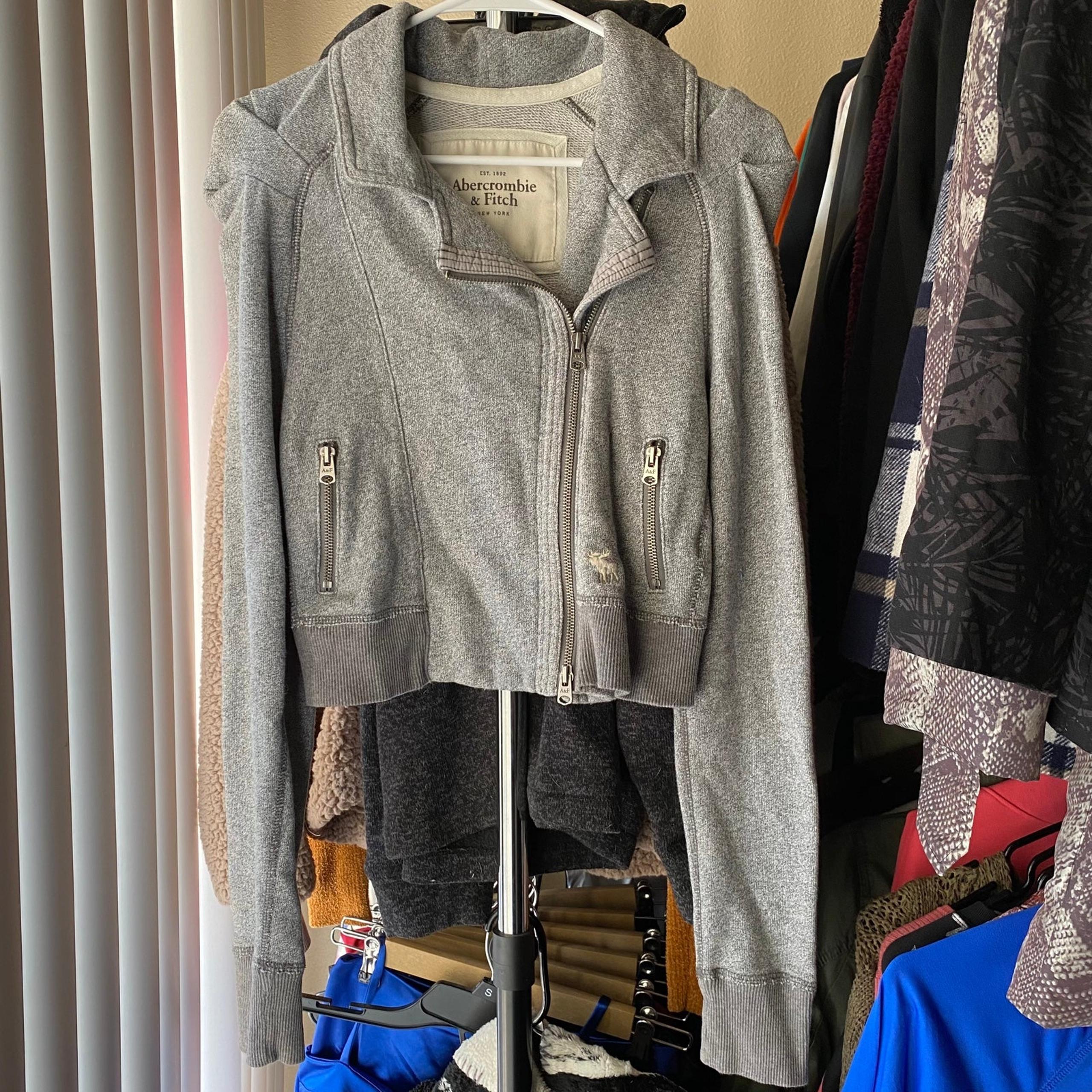 Abercrombie sweater