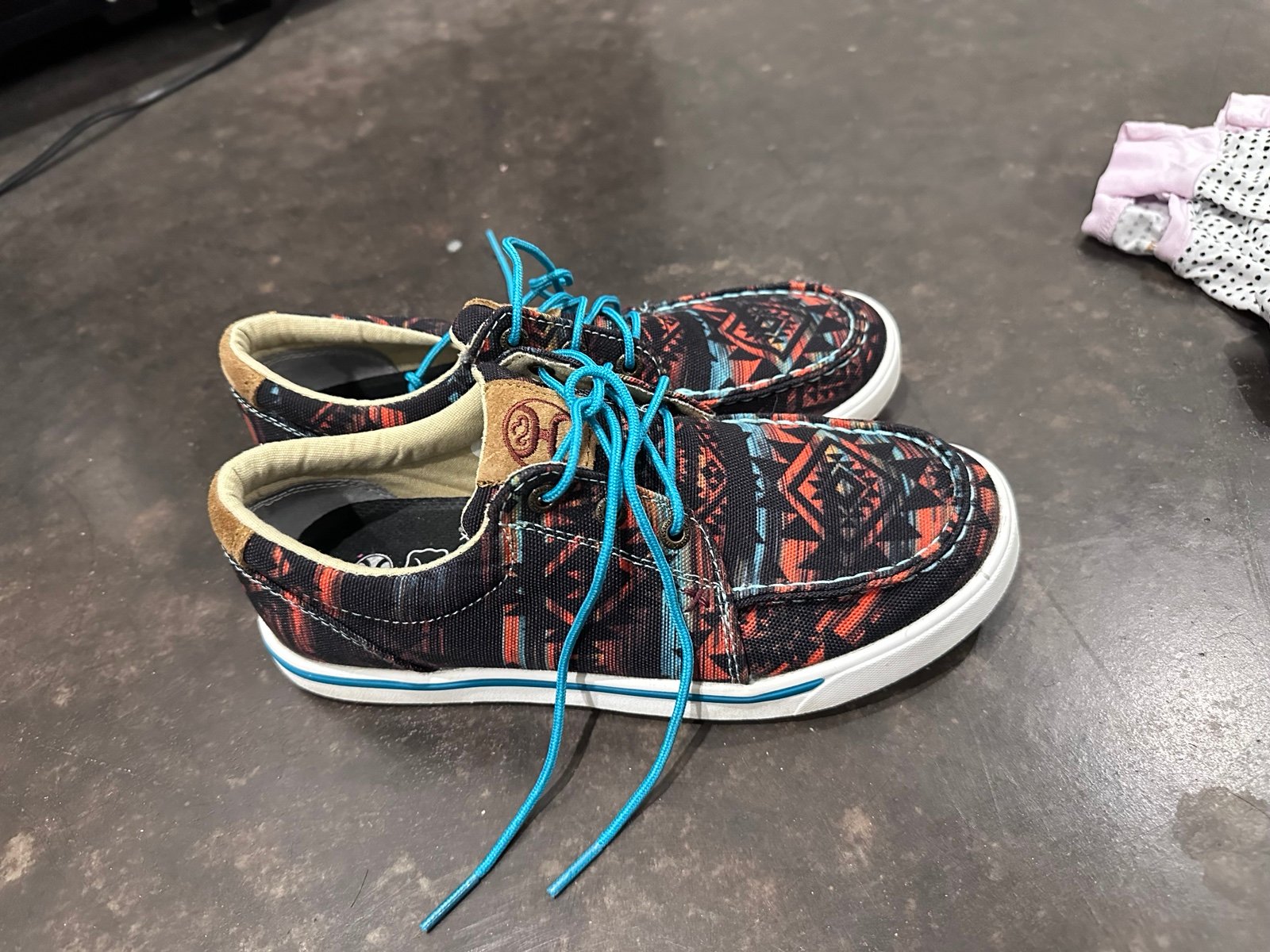 Women’s shoes