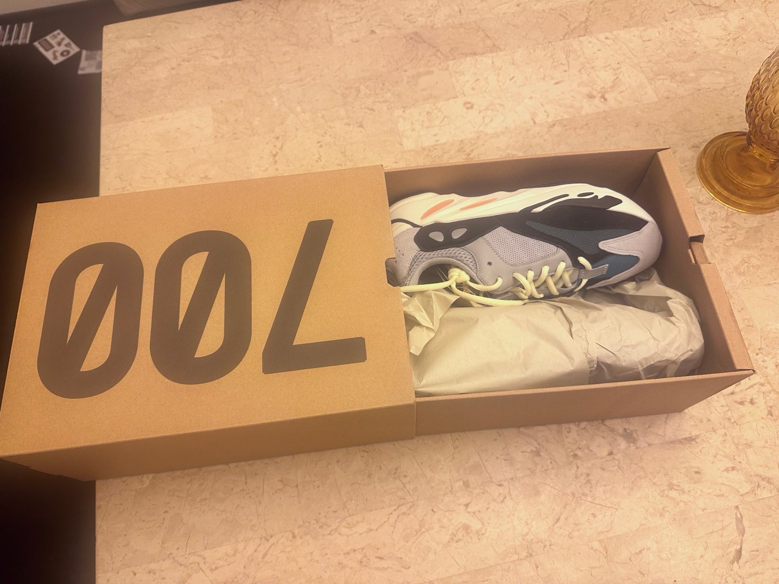 Insider Sale - Yeezy Adidas Boost 700 Wave Runner - Thrifty Thursday Throwdown:£251[hoMen_5102593ua]