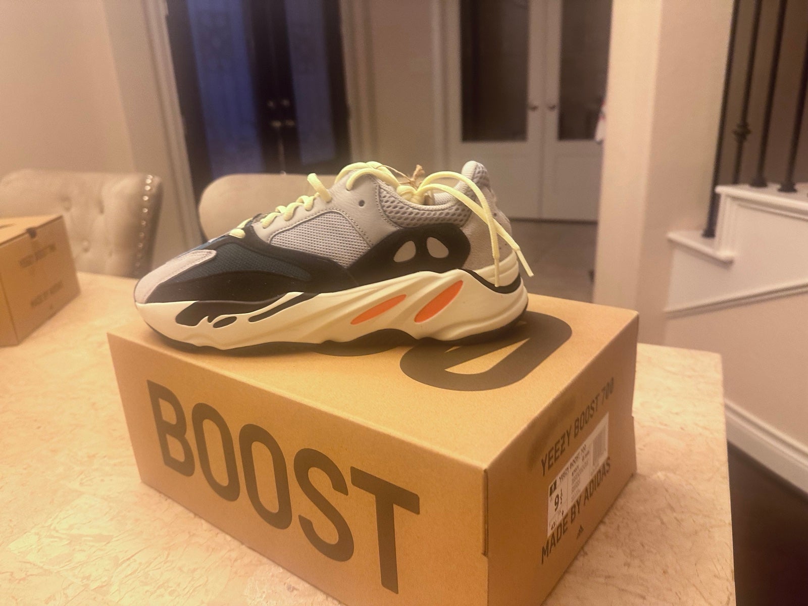 Insider Sale - Yeezy Adidas Boost 700 Wave Runner - Thrifty Thursday Throwdown:£251[hoMen_5102593ua]