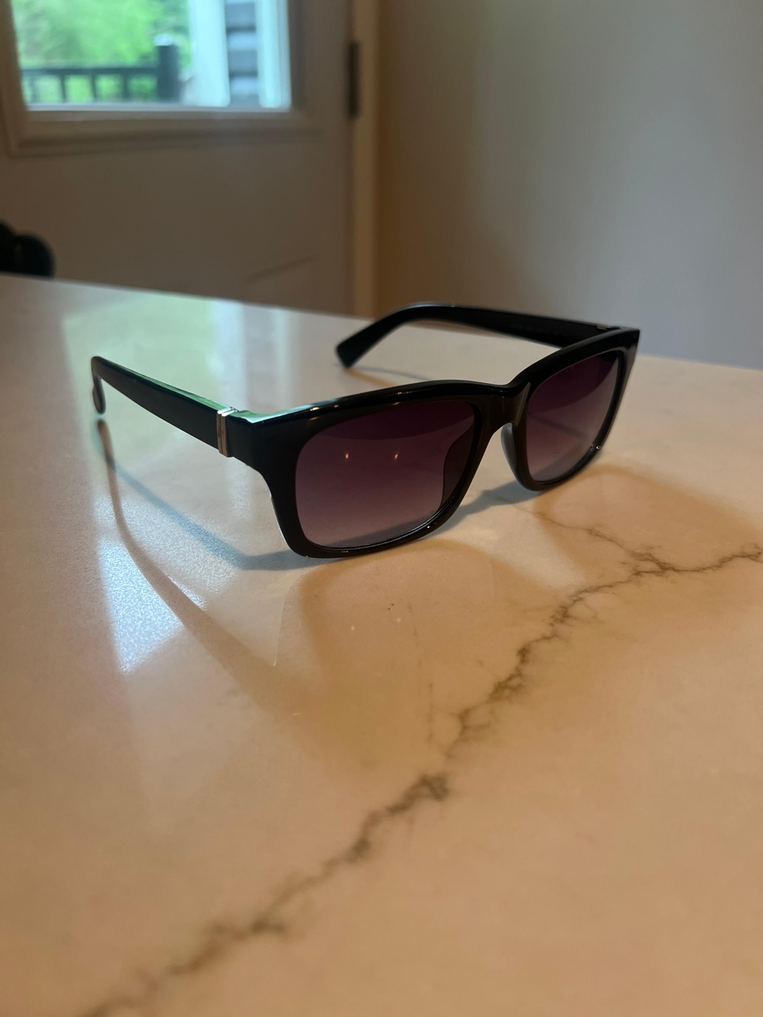 Kenneth Cole Reaction Sunglasses