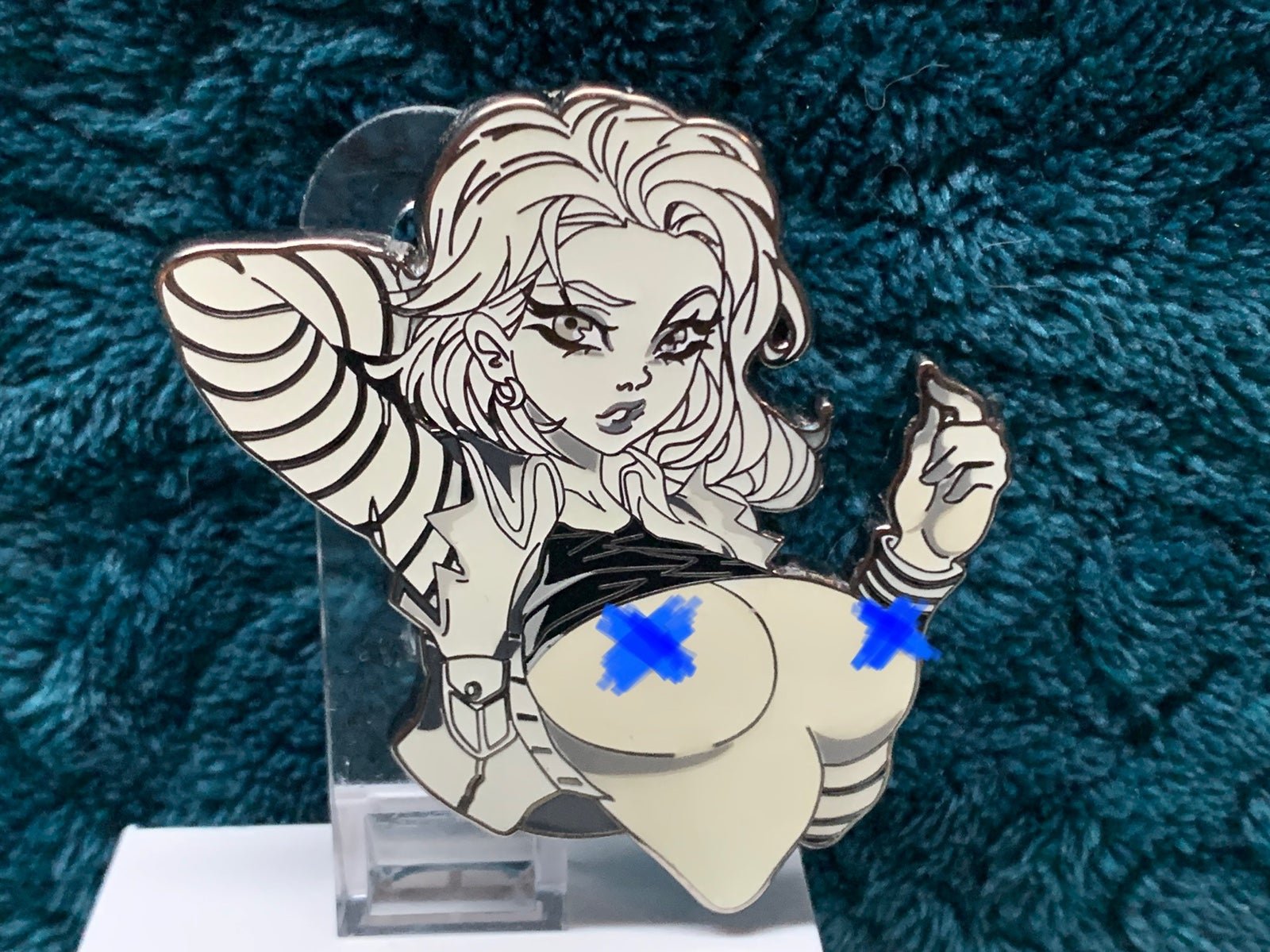 Android 18 Rare Lewd Dragon Ball Z Rocket Noodles Pin Android 18 Rare Lewd Dragon Ball Z Rocket Noodles Pin