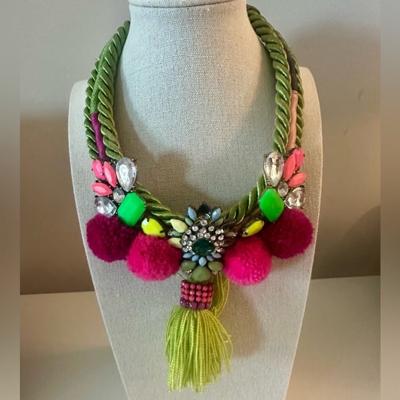 HANDMADE POM TASSEL BEADED STATEMENT NECKLACE