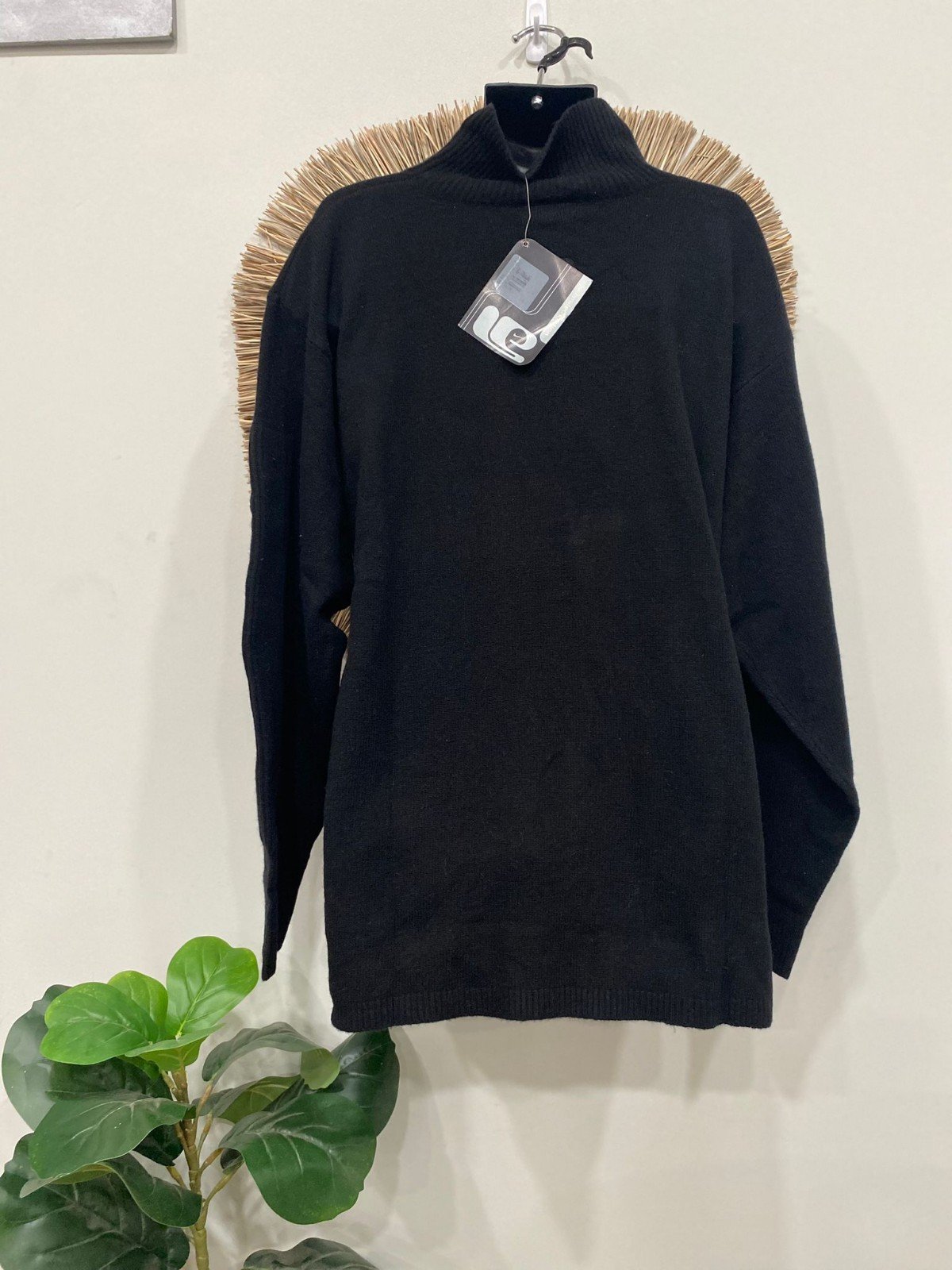 Nike collection/Sweater/Mens/Size XXL/Color Black./NWT.