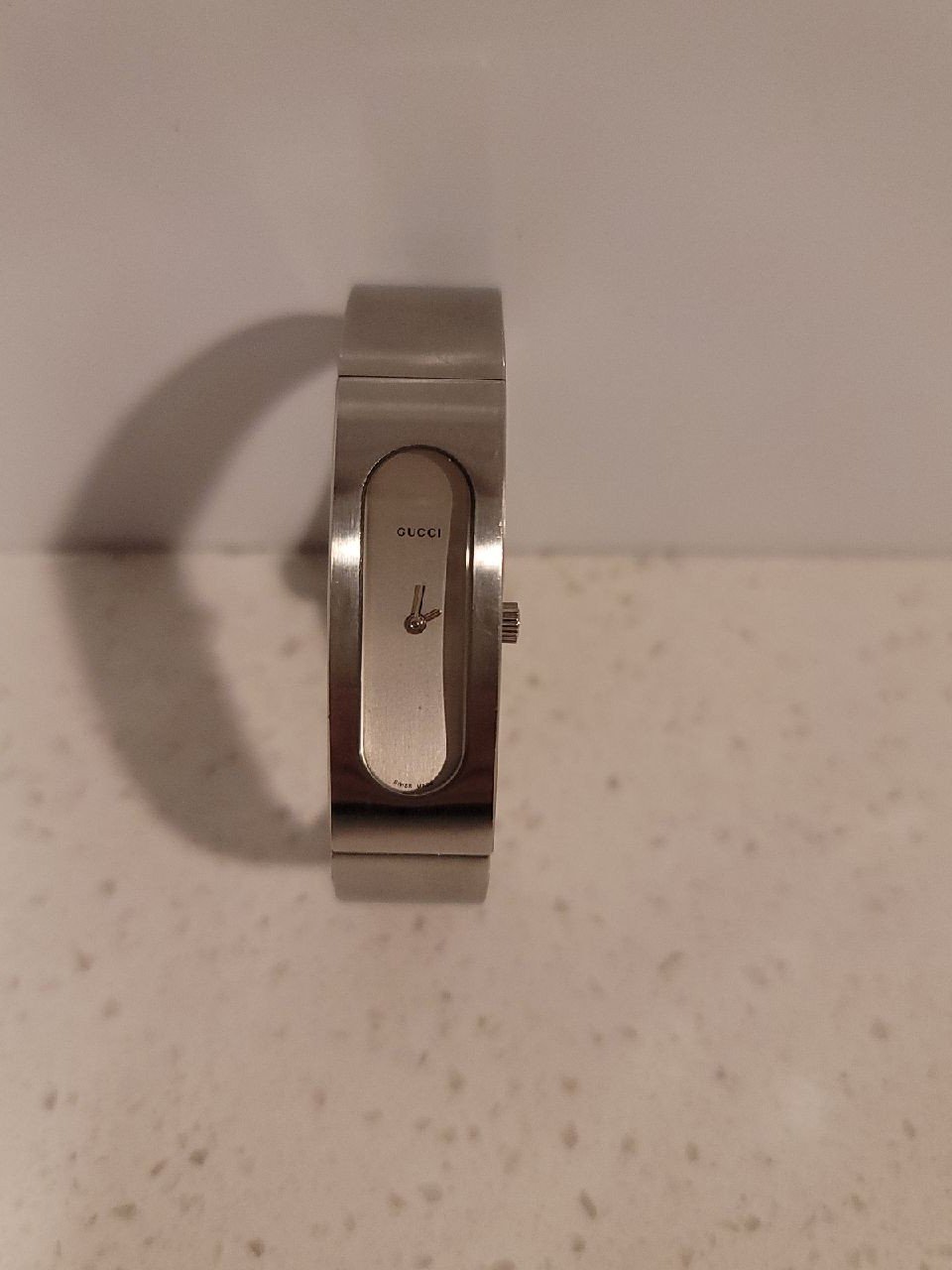 Gucci 2400 S watch