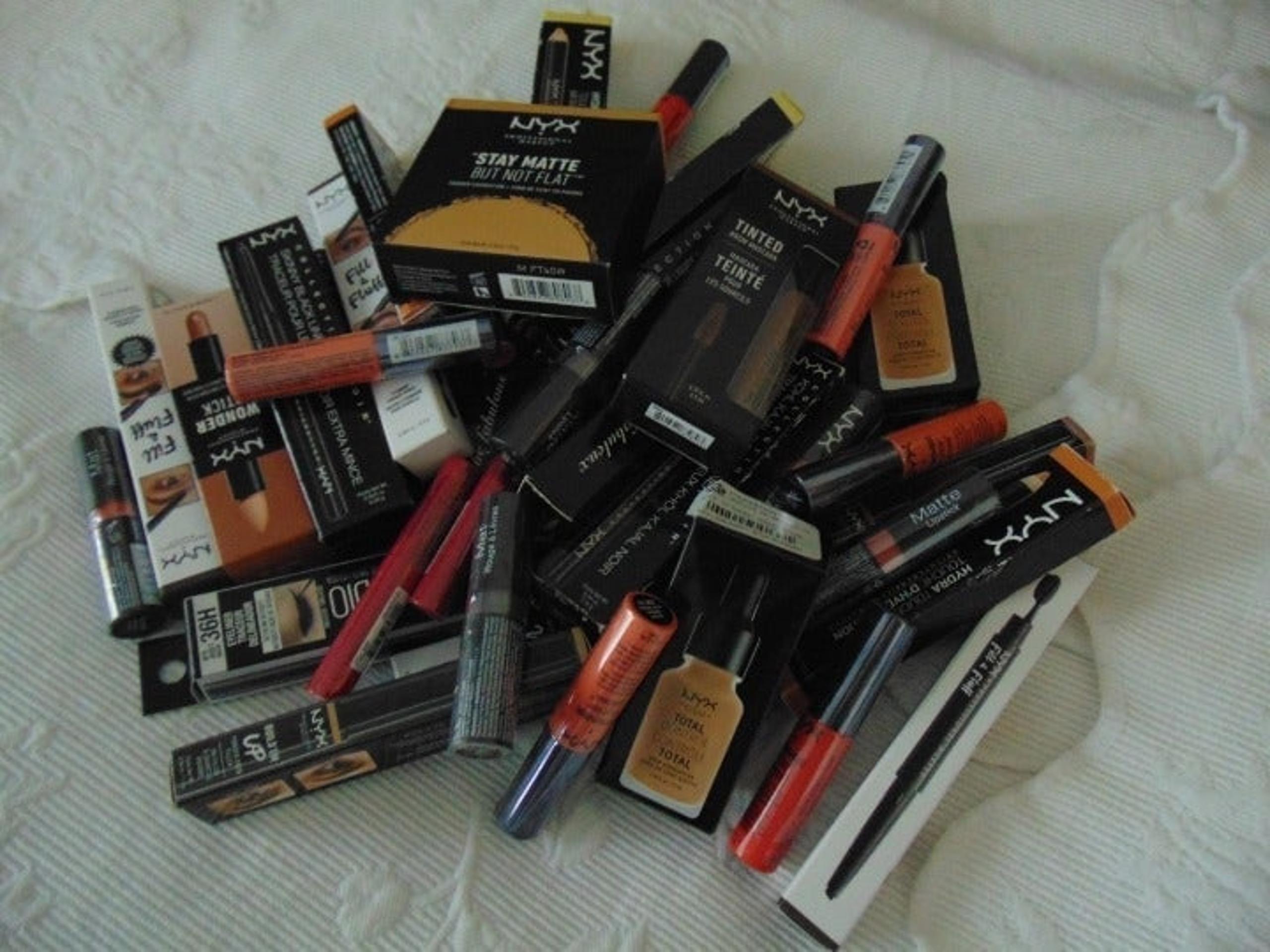 25 Pieces NYX Bundle