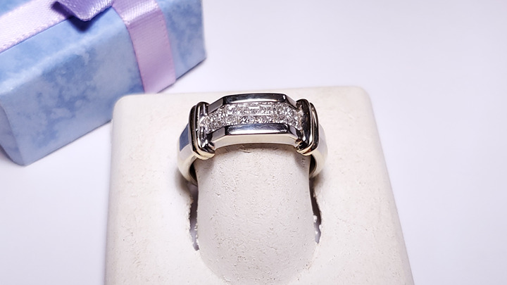 Estate 1.05ctw Natural Princess Cut Diamond 14Kt 2Tone Gnts/Lds S8.75 Ring#21023