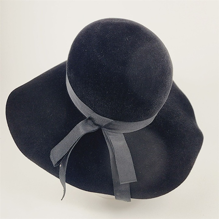 Vintage Loveman's of Pasadena California Black Felt Womens Hat