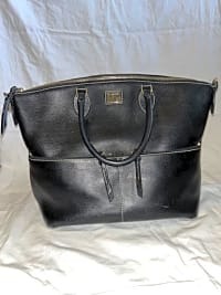 Dooney & Bourke Dillen Large Pocket Sac Extra large limit edition @ 16hx12wx8d