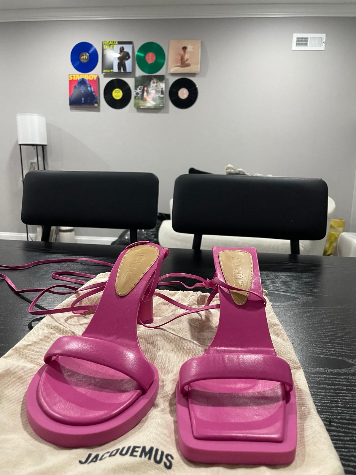 Les Rond Carre Lace up Jacquemus