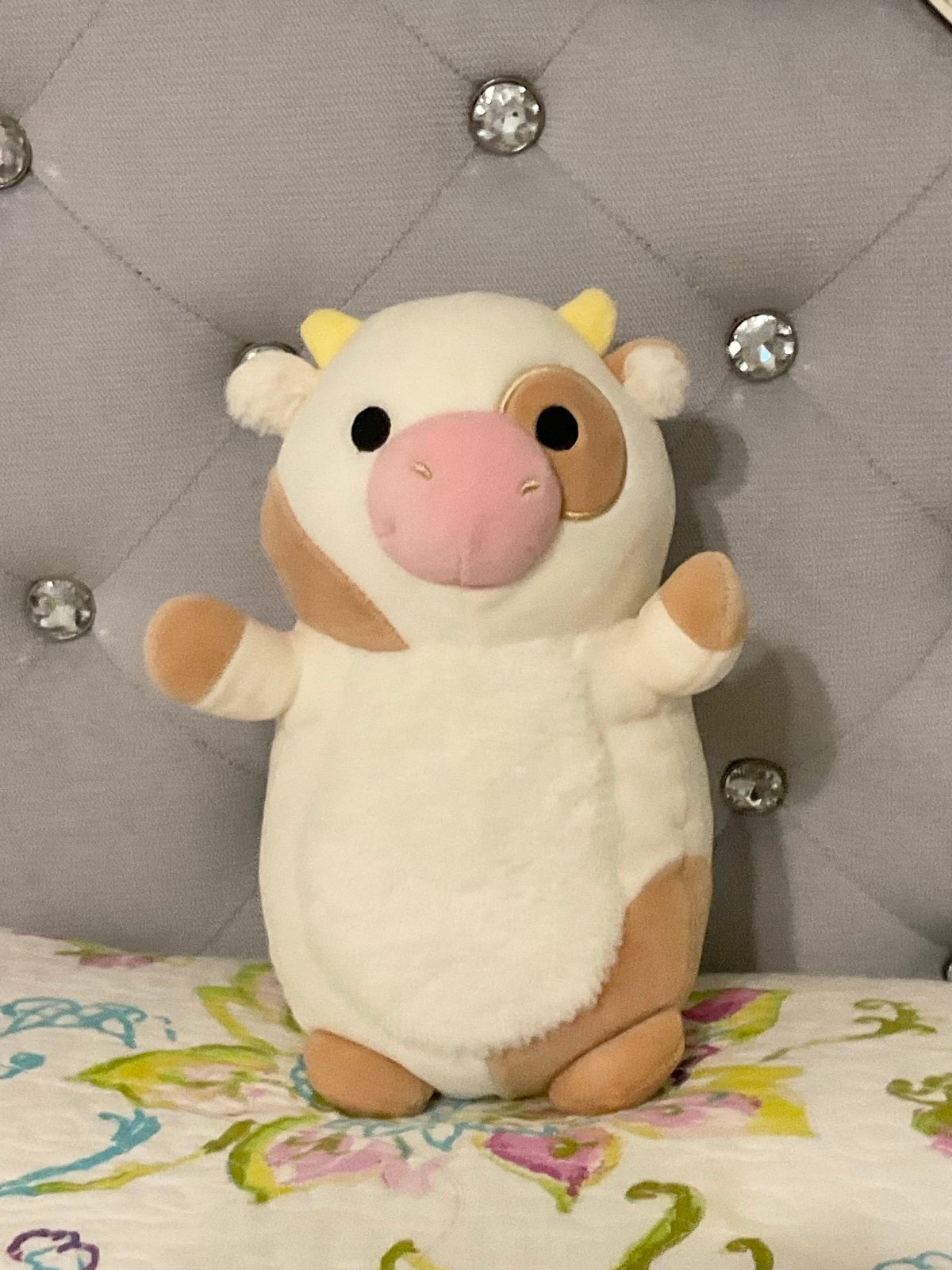Squishmallows Drella cow Hugmee easter egg