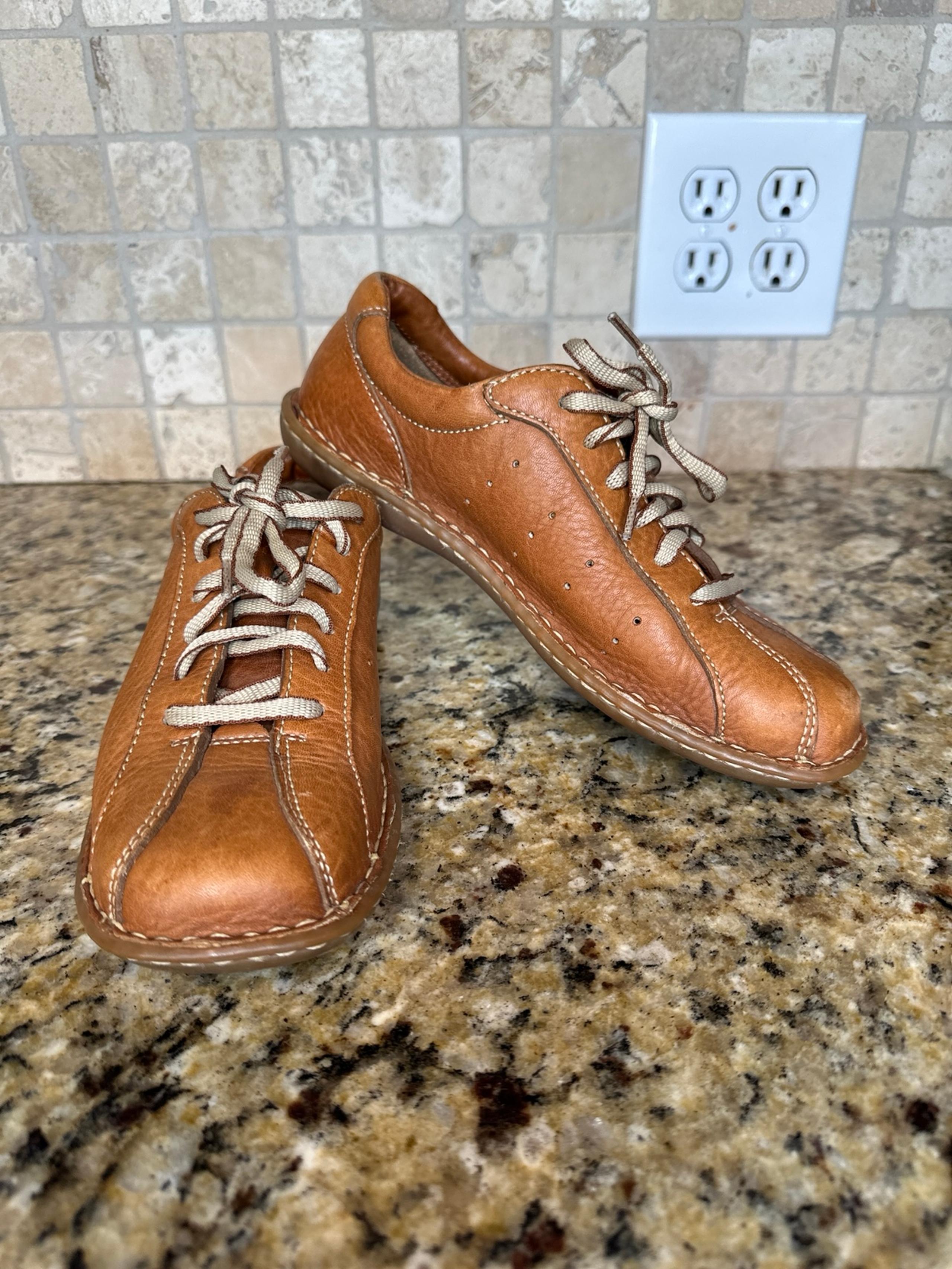 Born Shoes (7.5)