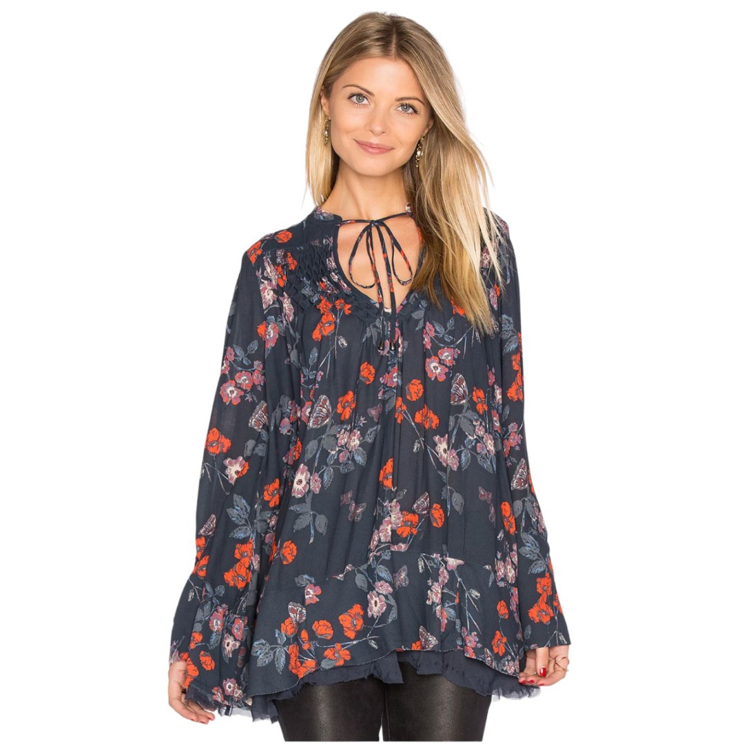 FREE PEOPLE Pebble Crepe So Fine Smocked Tunic Top Navy Floral Bell Sleeve Sz S