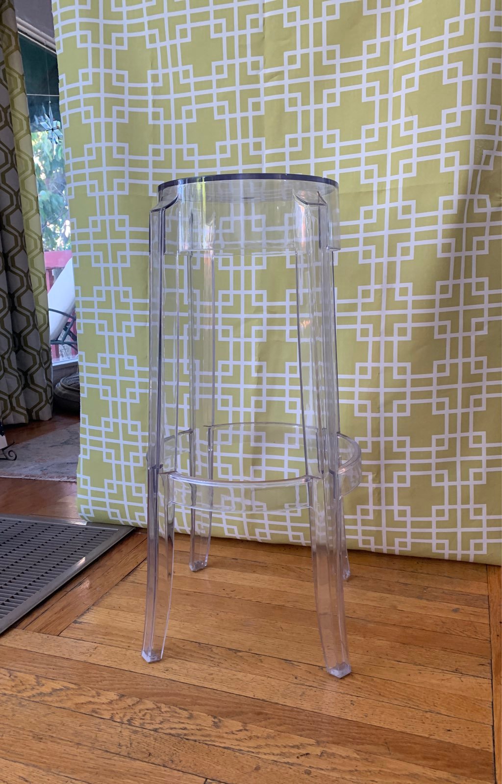 6 lucite bar stools