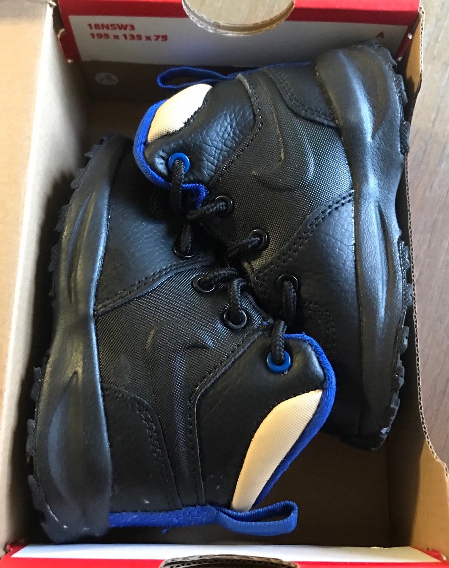 Nike Kids Size 6c Boots
