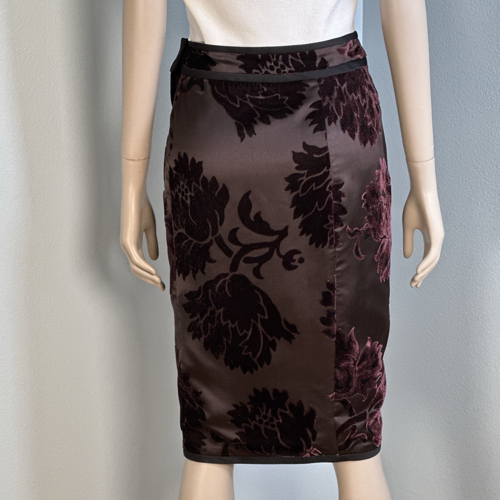GUCCI★グッチ★素敵！Gathered Wrap Skirt w/Velvet Flowers GUCCI Velvet Flowers Purple Silk Viscose Satin Gathered Wrap