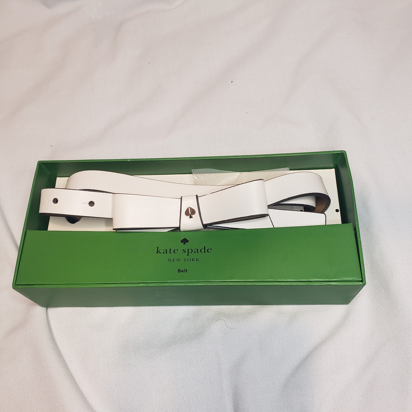 68 KATE SPADE NEW YORK Bow Belt with Gold Spade Logo Leather White Size L/XL