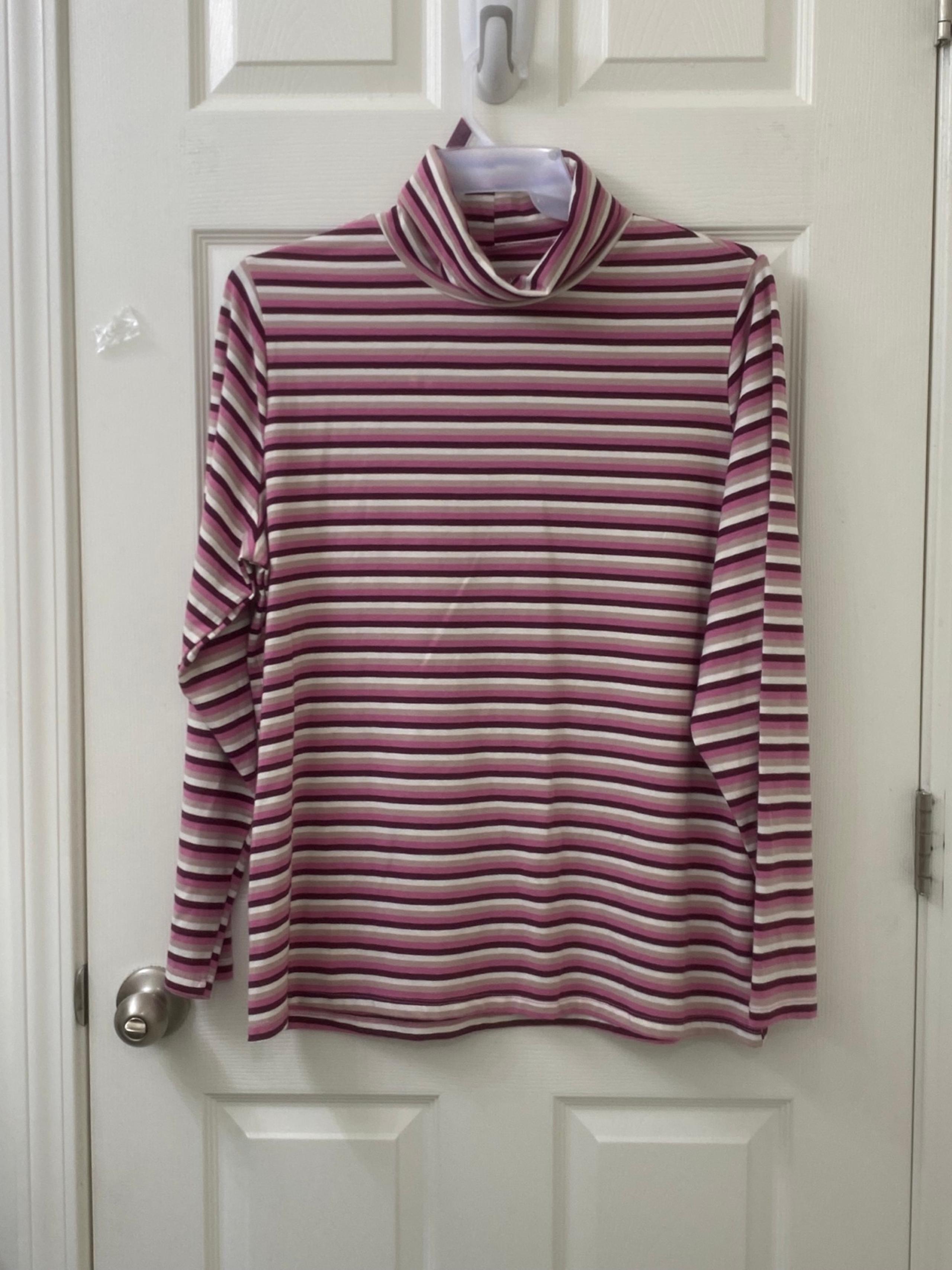 XXXL/ 3XG (22) Womens time and tru turtle neck long sleeve tee.
