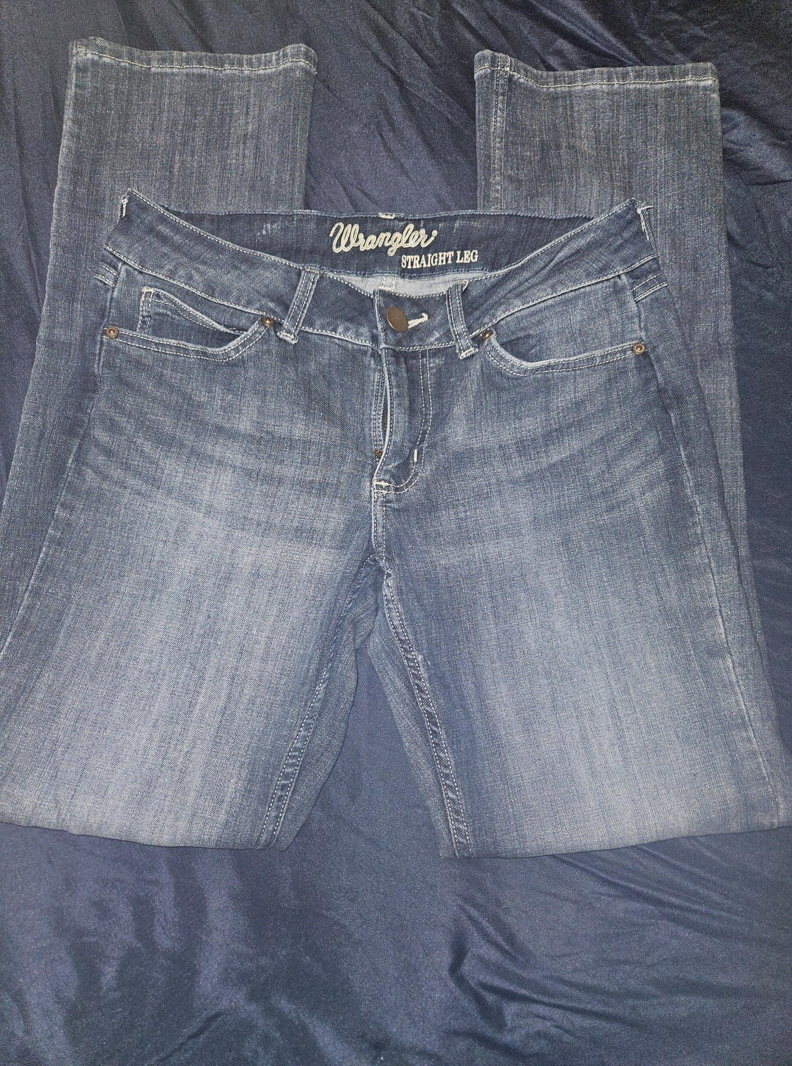 Womens Straight leg Wrangler jeans