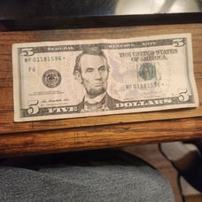 5 DOLLAR STAR NOTE.
