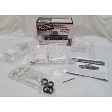 Revell Foose Design Ford FD-100 Pickup 1:25 Scale Plastic Model Kit #85-4426