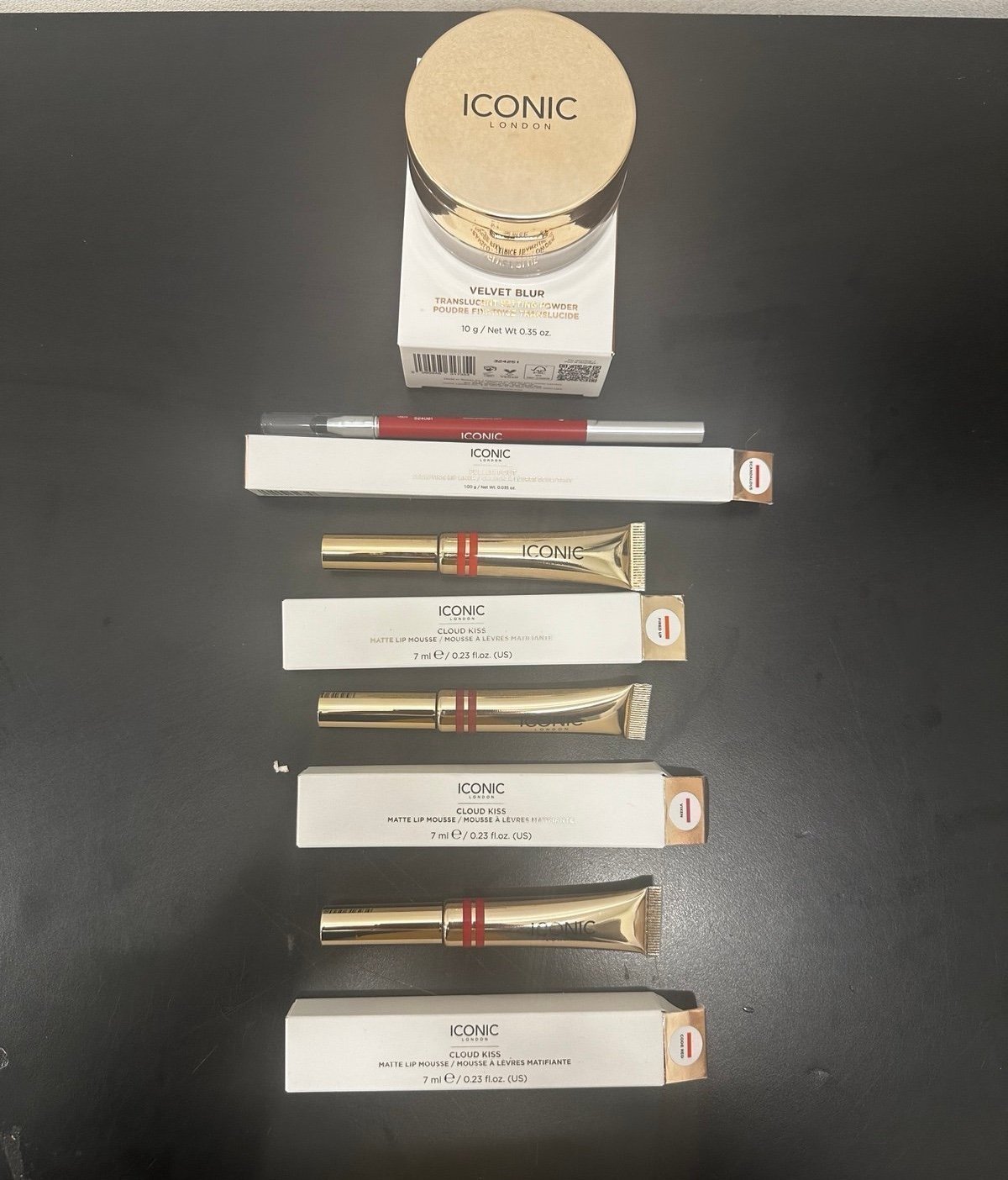 Iconic London Make Up Lot